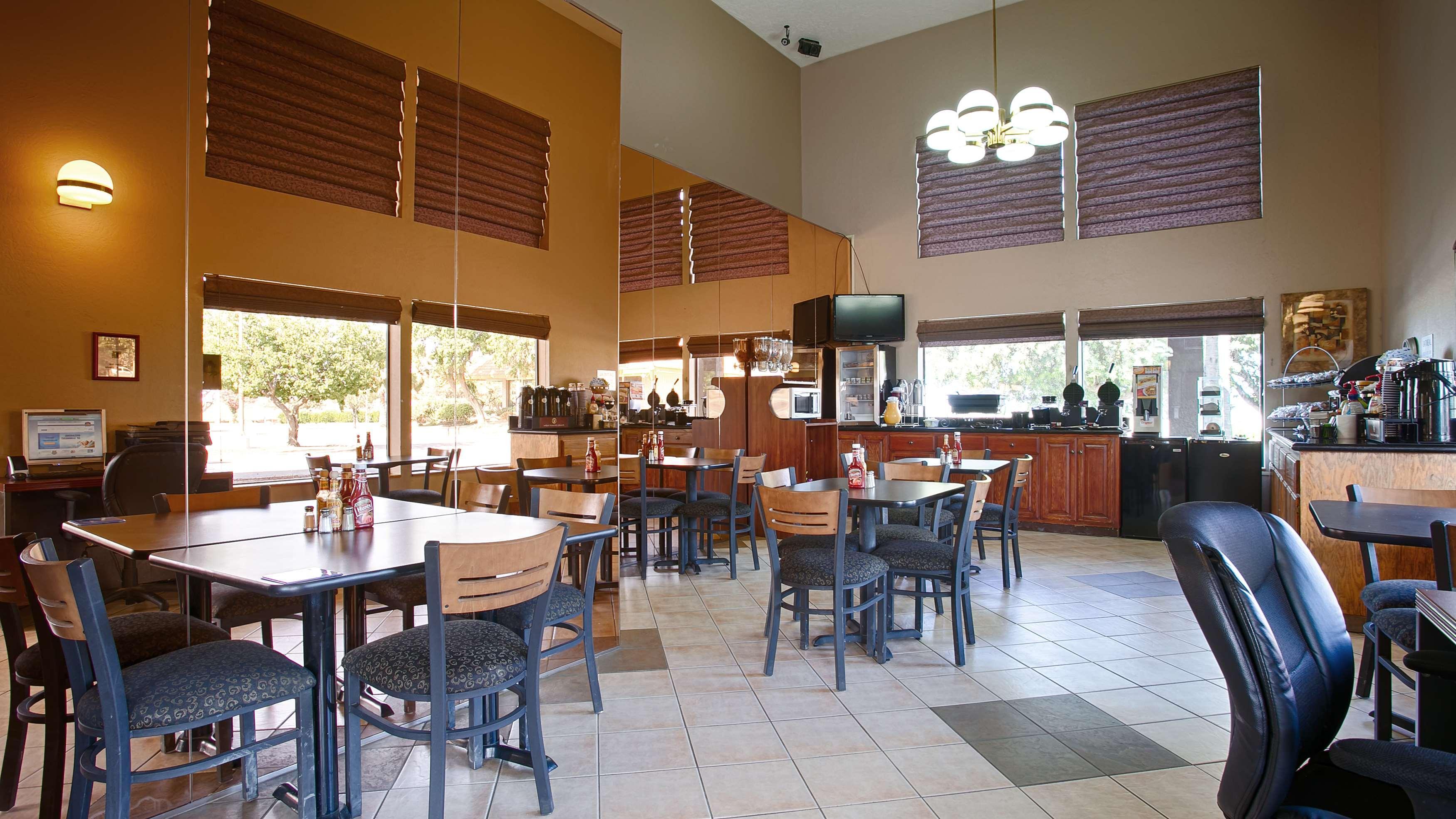 Best Western Apricot Inn Chaney Ranch Kültér fotó